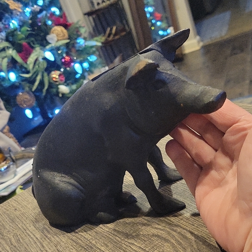 Cast Iron Pig,Bank/ Vintage/ EUC